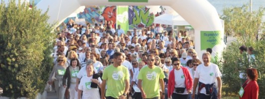 4.650 άτομα περπάτησαν με το Becel pro-activ, με την καρδιά τους