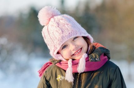 Πώς θα κρατήσετε τα παιδιά ζεστά τον χειμώνα