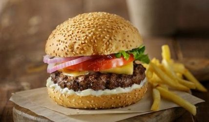 Το πιο νόστιμο burger του κόσμου είναι Ελληνικό