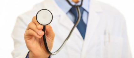Προσωπικός γιατρός: Μπαίνουν και οι παθολόγοι από τα δημόσια νοσοκομεία