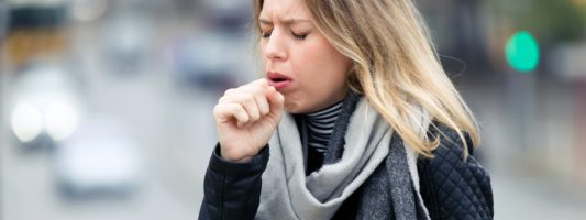 Γρίπη: Γιατί είναι πιο εύκολο να κολλήσουμε φέτος