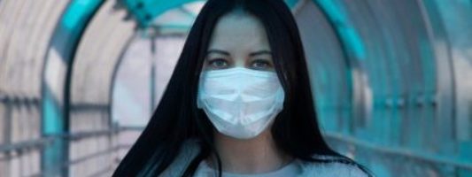 Κορονοϊός: Μεταδοτικοί πέντε μέρες μετά τη λοίμωξη δύο στους τρεις ασθενείς